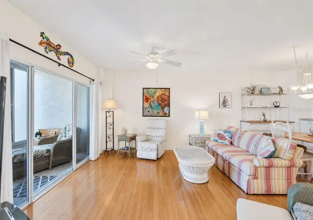 Photo 4 of Condo for sale at 6475 Shoreline Dr #5102, Saint Petersburg, FL 33708 | MLS# TB8480210 | Listing updated on 2026-10-14