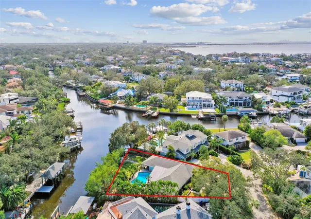 Homes for sale in Tampa, FL | 5104 W San Jose St, Tampa, FL 33629 | MLS# TB8480215