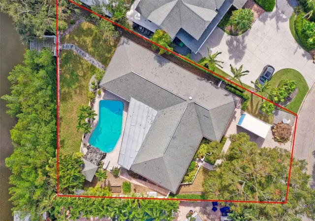 Homes for sale in Tampa, FL | 5104 W San Jose St, Tampa, FL 33629 | MLS# TB8480215