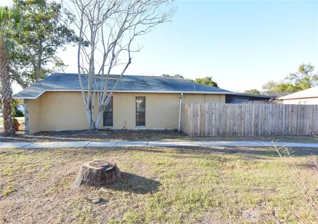 Homes for sale in Spring Hill, FL | 1382 Valiant Ave, Spring Hill, FL 34608 | MLS# W7883354