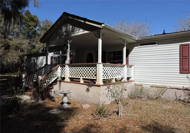3rd image of 148 Denver Rd, Crescent City, FL 32112 | MLS# FC316471