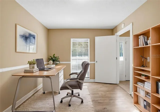 Photo 3 of Sale Pending at 15908 Bridgewater Ln, Tampa, FL 33624 | MLS# O6385516 | Listing updated on 2026-10-02