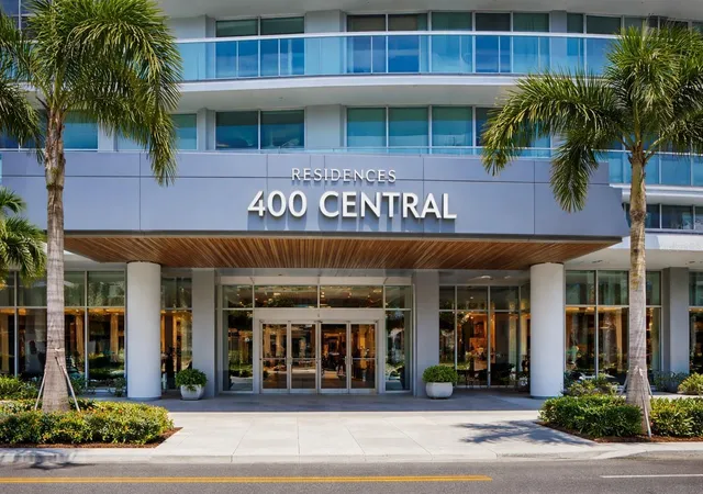 Photo 2 of Condo for sale at 400 Central Ave #2603, Saint Petersburg, FL 33701 | MLS# OM719590 | Listing updated on 2026-10-09