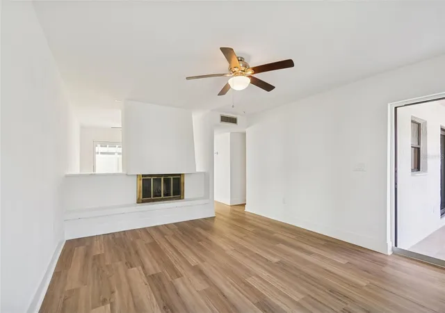 Photo 4 of Condo for sale at 1 Windrush Blvd #23, Indian Rocks Beach, FL 33785 | MLS# TB8480333 | Listing updated on 2026-10-03