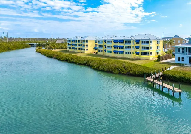 3rd image of 5041 N Bch Rd, ENGLEWOOD, FL 34223
