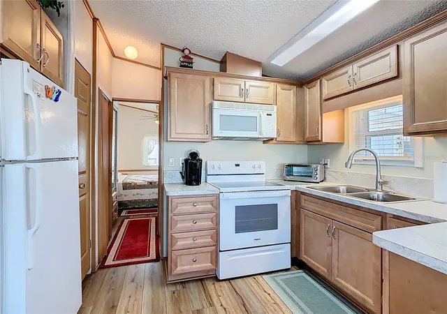 Homes for sale in Clermont, FL | 9000 Us Hwy 192 #311, Clermont, FL 34714 | MLS# S5144576