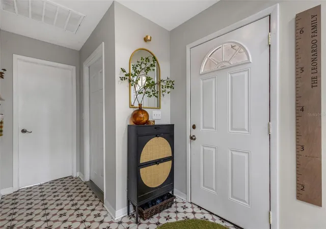 Photo 2 of Single family home for sale at 1522 Eckart Dr, Winter Haven, FL 33881 | MLS# L4959745 | Listing updated on 2026-08-13