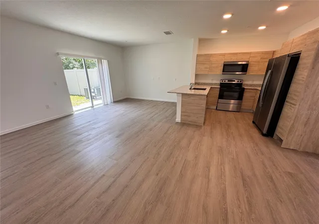 4th image of 1213 Southstation Pl #404, Orlando, FL 32809 | MLS# O6385621