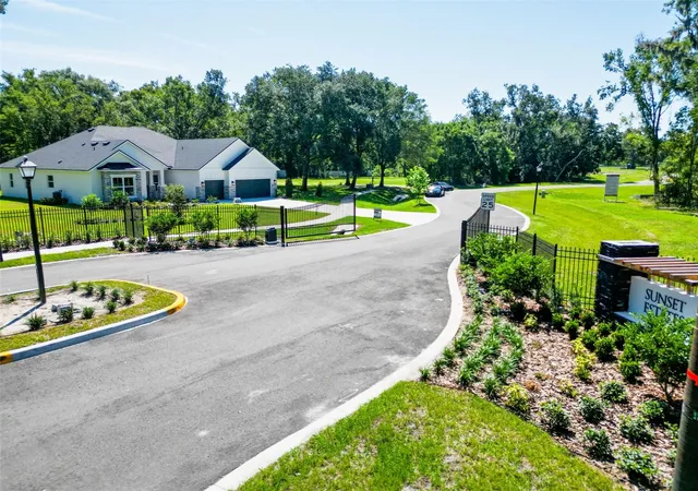 32nd image of 18469 Purple Creek Ln, Lutz, FL 33549 | MLS# TB8480398