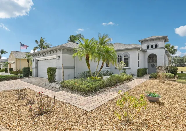 2nd image of 819 Regal Manor Wy, Sun City Center, FL 33573 | MLS# TB8480425