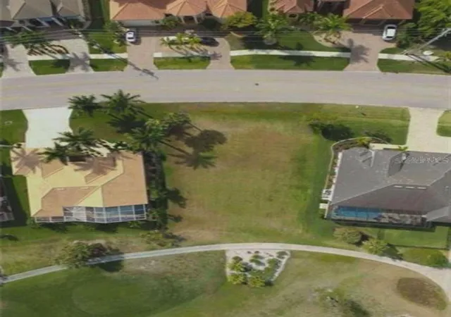 2nd image of 272 Madrid Blvd, Punta Gorda, FL 33950 | MLS# C7522498