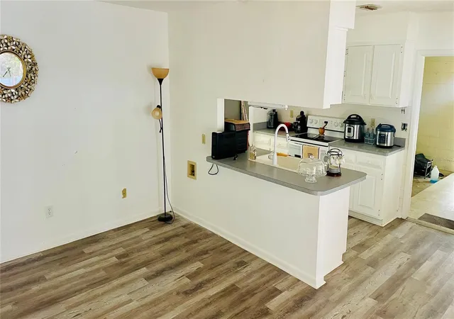 Photo 4 of Single family home for sale at 14809 Tulip Dr, Tampa, FL 33613 | MLS# TB8480447 | Listing updated on 2026-09-28