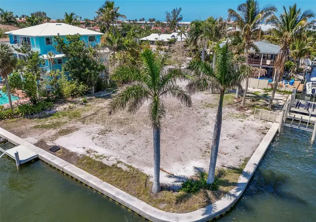 image of 407 20th Pl, Bradenton Beach, FL 34217 | MLS# A4684008