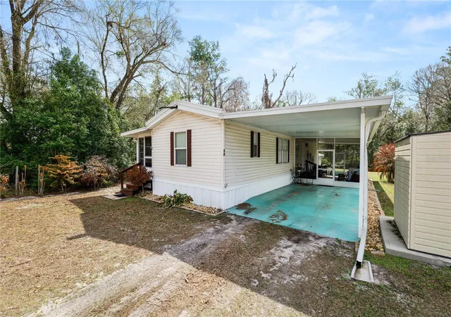 Photo 1 of Sale Pending at 710 W Socrum Loop Rd #14, Lakeland, FL 33809 | MLS# L4959759 | Listing updated on 2026-04-01