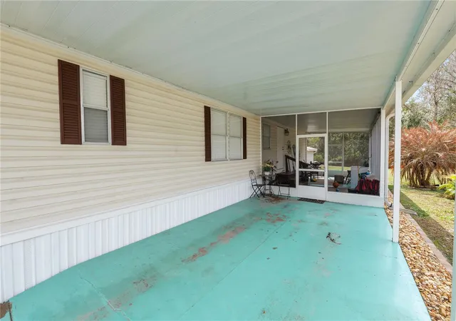 Photo 3 of Sale Pending at 710 W Socrum Loop Rd #14, Lakeland, FL 33809 | MLS# L4959759 | Listing updated on 2026-04-01