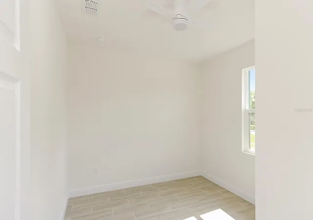 Photo 3 of Single family home for sale at 1216 S Pomegranite Ave, Sanford, FL 32771 | MLS# O6385796 | Listing updated on 2026-09-18