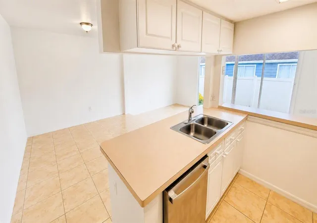 Photo 2 of Townhouse for sale at 225 Mango Dr, Davenport, FL 33897 | MLS# G5108797 | Listing updated on 2026-10-05