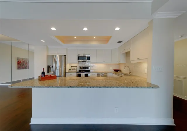 4th image of 8 Belleview Blvd, Belleair, FL 33756