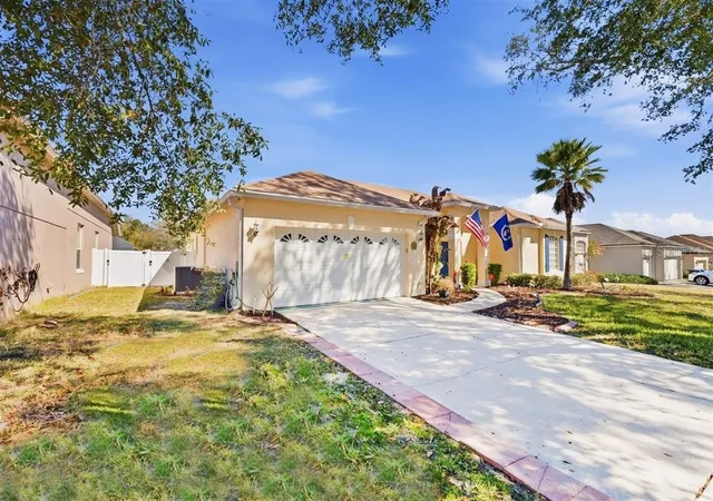Photo 2 of Single family home for sale at 7909 Fernleaf Dr, Orlando, FL 32836 | MLS# V4947567 | Listing updated on 2026-08-24