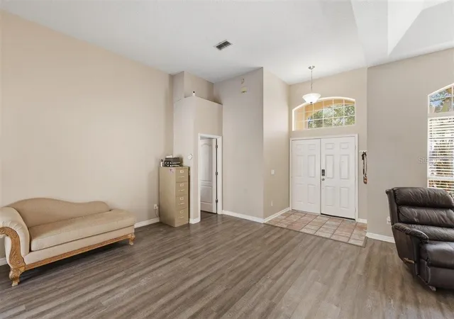 Photo 4 of Single family home for sale at 7909 Fernleaf Dr, Orlando, FL 32836 | MLS# V4947567 | Listing updated on 2026-08-24