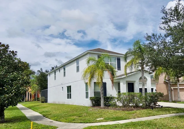 Photo 3 of Single family home for sale at 210 Las Fuentes Dr, Kissimmee, FL 34746 | MLS# S5144642 | Listing updated on 2026-08-27