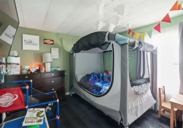 Photo 5 of Manufactured home for sale at 8604 Cameo Dr, New Port Richey, FL 34654 | MLS# W7883400 | Listing updated on 2026-06-13