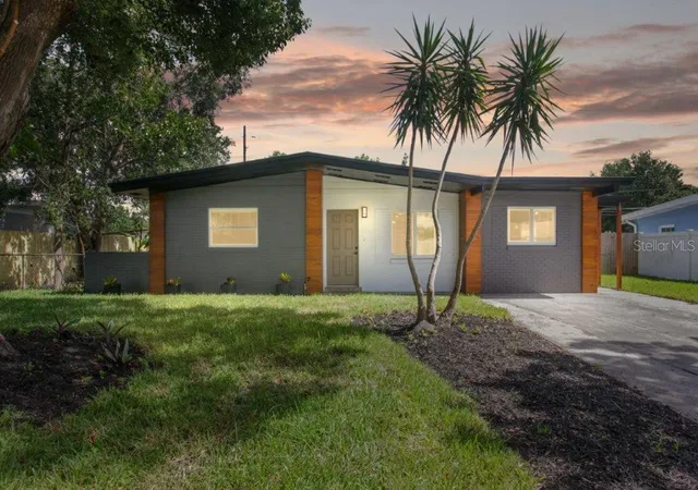 Photo 1 of Single family home for sale at 3417 Se Tennessee Ter, Orlando, FL 32806 | MLS# O6385923 | Listing updated on 2026-08-31