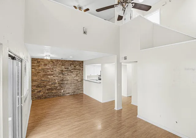 3rd image of 5528 Sw 4Th Pl #5528, Gainesville, FL 32607 | MLS# GC537958