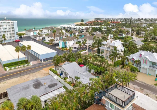 2nd image of 201 54Th St, HOLMES BEACH, FL 34217