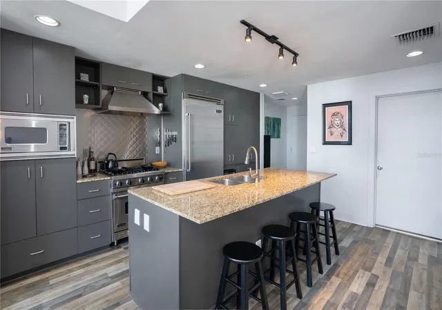 4th image of 1208 E Kennedy Blvd #832, Tampa, FL 33602 | MLS# TB8480819