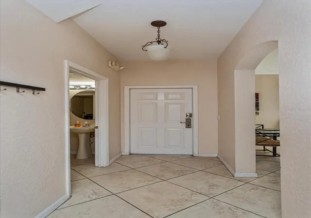 Photo 3 of Townhouse for sale at 232 La Mirage St, Davenport, FL 33897 | MLS# O6385997 | Listing updated on 2026-09-14