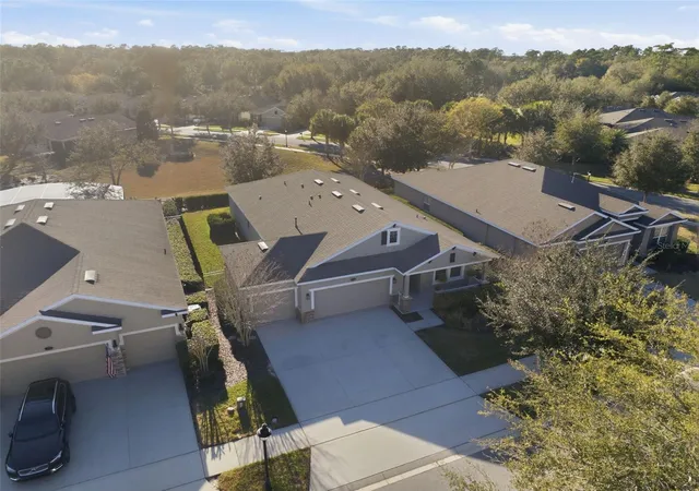 Photo 3 of Single family home for sale at 404 W Victoria Trails Blvd, Deland, FL 32724 | MLS# V4947572 | Listing updated on 2026-08-27