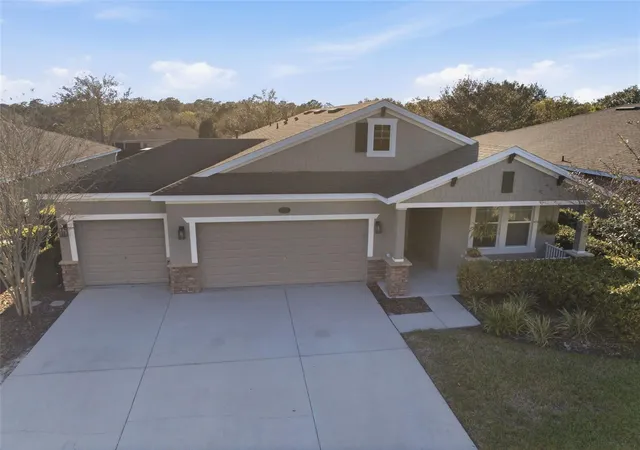 Photo 3 of Single family home for sale at 404 W Victoria Trails Blvd, Deland, FL 32724 | MLS# V4947572 | Listing updated on 2026-08-27