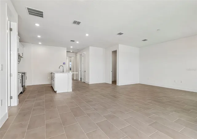 4th image of 5024 Salado Dr, Saint Cloud, FL 34771 | MLS# O6386019