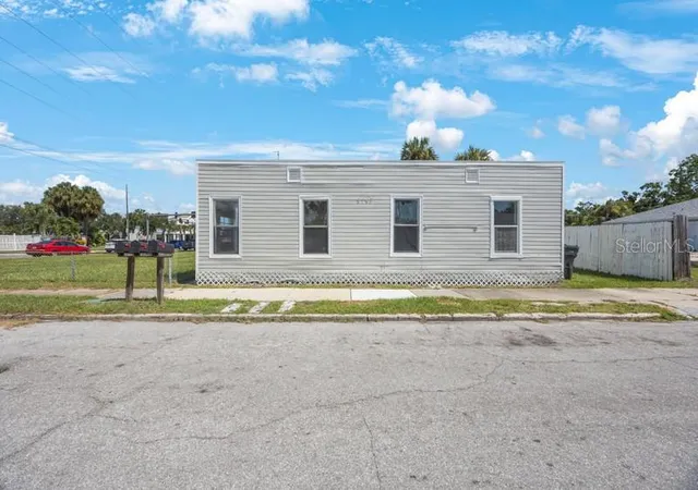 Multi family home for sale at 2753 53rd Avenue N, Saint Petersburg, FL 33714 | MLS# TB8480866