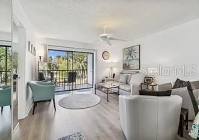 3rd image of 104 E Cypress Ct #104, Oldsmar, FL 34677 | MLS# TB8480878
