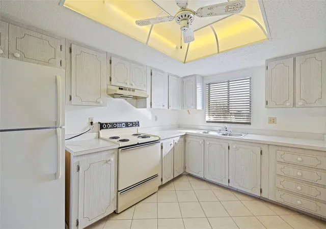 Photo 3 of Condo for sale at 3408 Lake Bayshore Dr #P-317, Bradenton, FL 34205 | MLS# TB8480897 | Listing updated on 2026-08-30