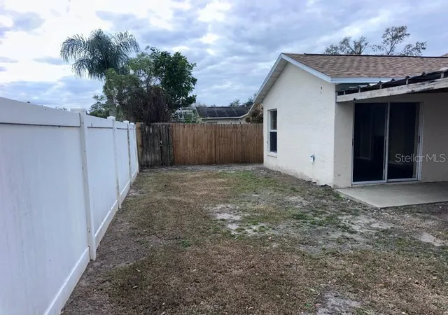 17th image of 1451 Mohrlake Dr, Brandon, FL 33511 | MLS# O6386140
