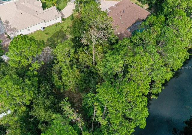 3rd image of 18 Watermill Pl, Palm Coast, FL 32164 | MLS# W7883424