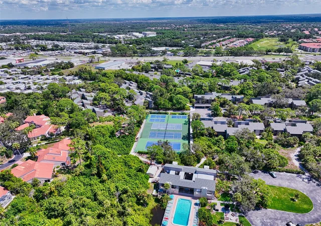 Homes for sale in Osprey, FL | 211 Woodland Drive, Osprey, FL 34229 | Houzeo