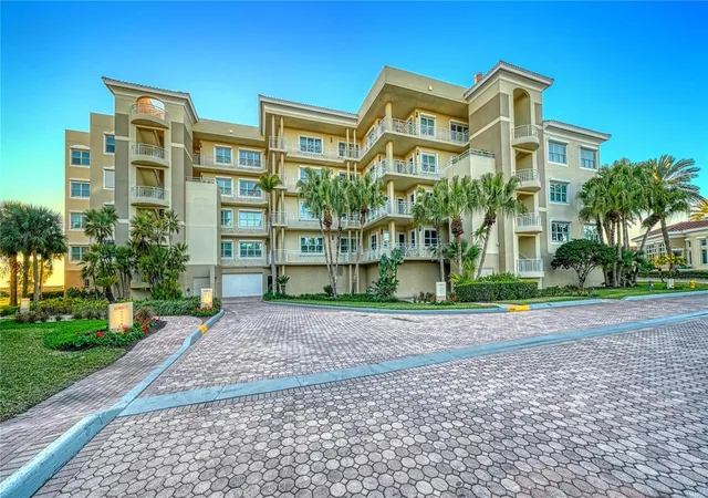 2nd image of 2165 Gulf Of Mexico Dr #115, Longboat Key, FL 34228 | MLS# A4684194