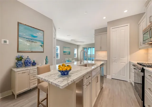 3rd image of 2118 Sylvester Palm Ln, Bradenton, FL 34212 | MLS# TB8481010