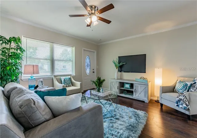 3rd image of 5418 11Th Ave S, Gulfport, FL 33707 | MLS# TB8481025