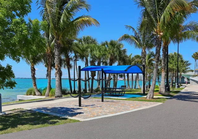 75th image of 319 Bird Key Dr, Sarasota, FL 34236 | MLS# A4684204