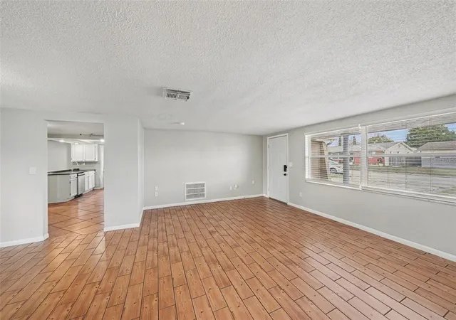 Photo 2 of Single family home for sale at 7214 Ingleside Dr, Port Richey, FL 34668 | MLS# O6386236 | Listing updated on 2026-08-21