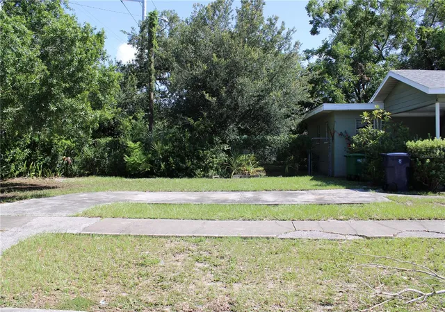 Photo 2 of Single family home for sale at 3504 E 24th Avenue, TAMPA, FL 33605 | MLS# TB8481076 | Listing updated on 2026-09-23