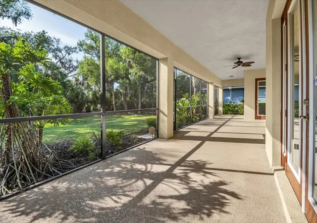 2nd image of 904 Riverscape St, Bradenton, FL 34208 | MLS# A4684220