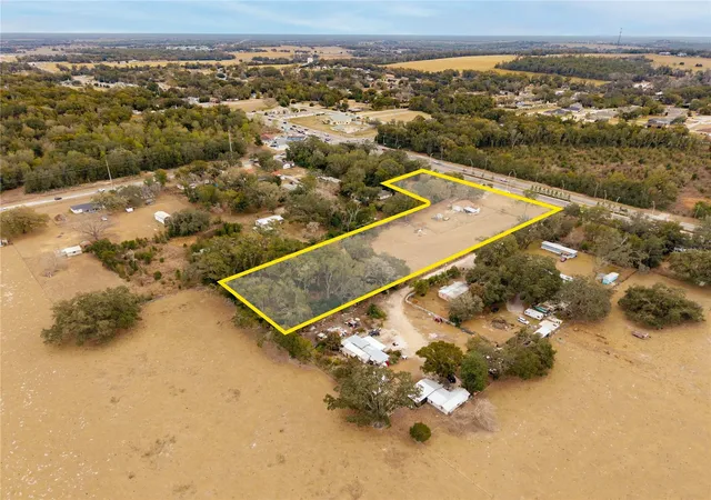 4th image of 36845 Clinton Ave, Dade City, FL 33525 | MLS# TB8481113