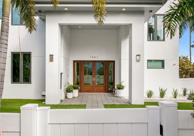 2nd image of 1801 Pass A Grille Wy, St Pete Beach, FL 33706 | MLS# TB8481141