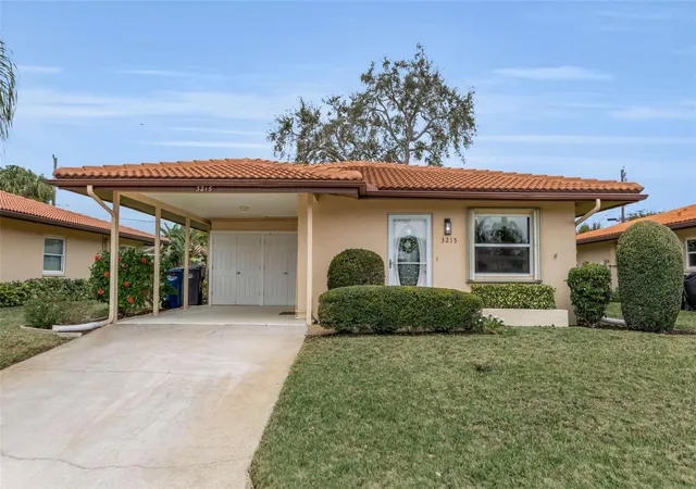 1st image of 3215 Mercer Rd, Bradenton, FL 34207 | MLS# A4684270